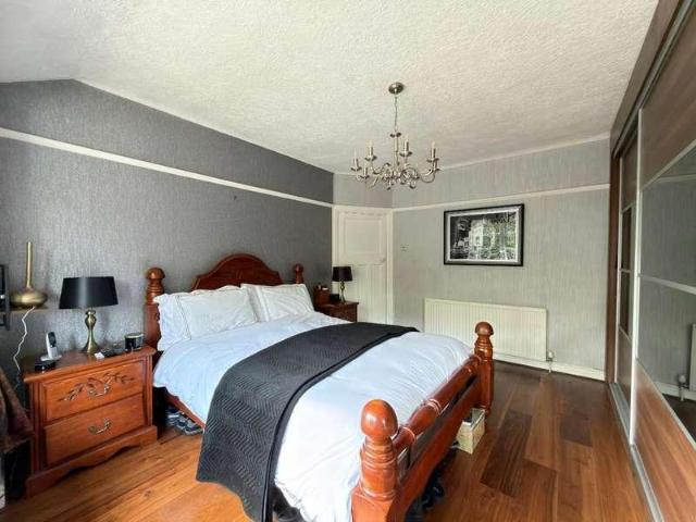 House for sale in Georgia, Greater Manchester
