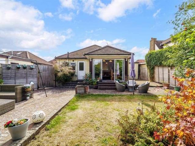 House for sale in Red Hill, Surrey