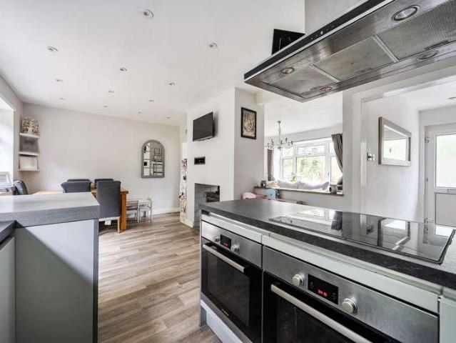 House for sale in The Butts, Kent