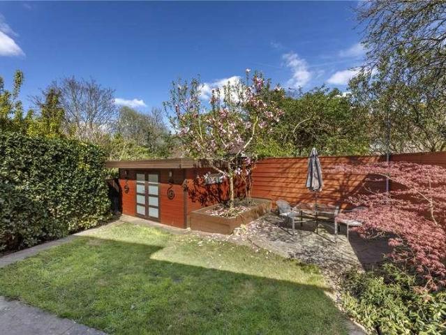 House for sale in Roehampton, Greater London