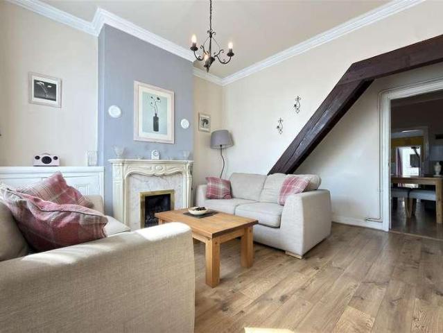 House for sale in Belgrave, Old Wharf