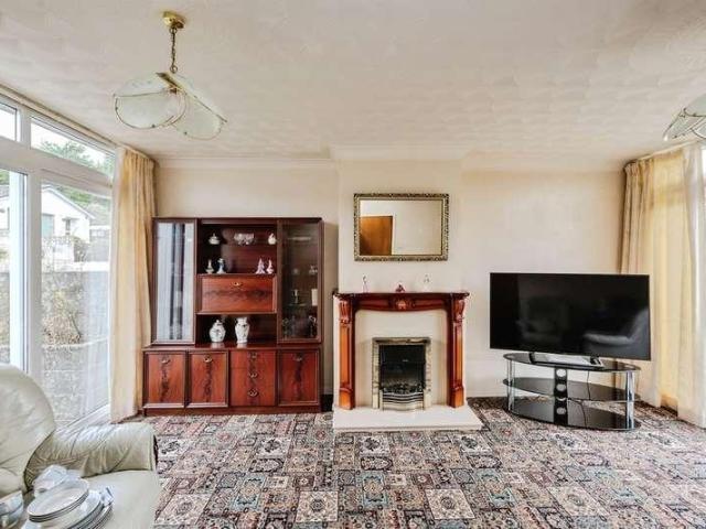 House for sale in Dyffryn Clydach, Neath Abbey