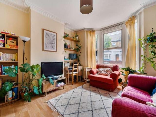House for sale in Leytonstone, Greater London