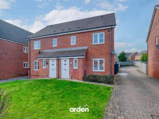 House for sale in Bromsgrove, Worcestershire