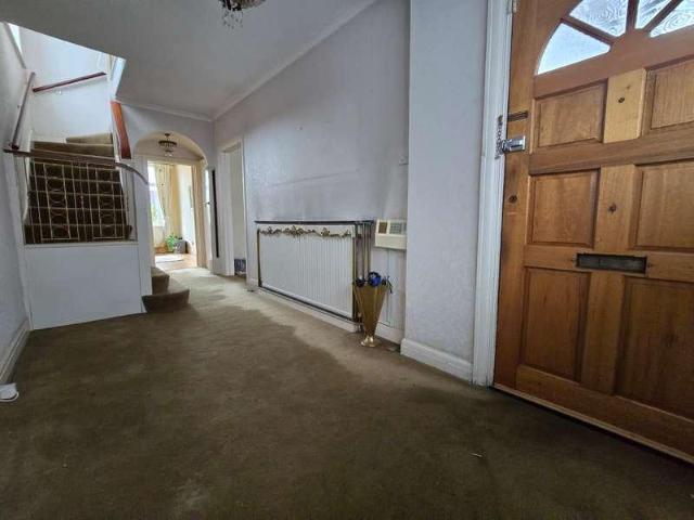 House for sale in Temple Fortune, Greater London