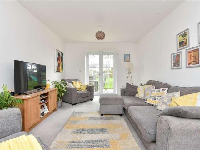 House for sale in Millmead, Acol
