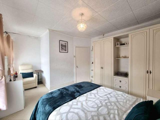 House for sale in Pontycymer, Wales