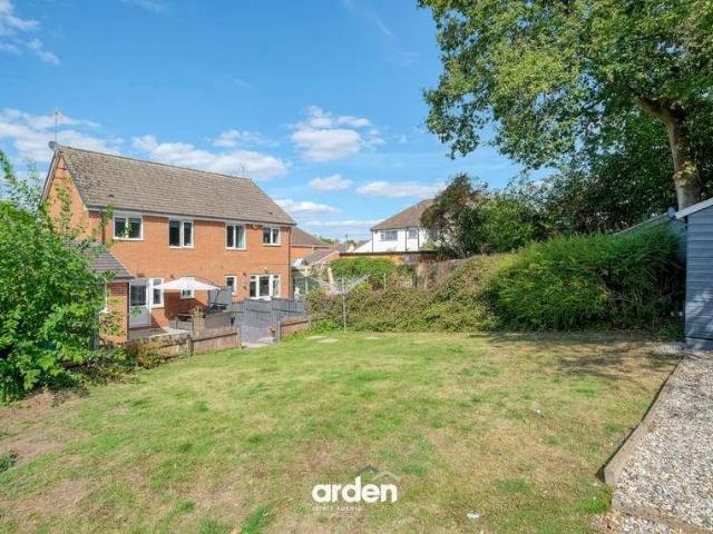 House for sale in Bromsgrove, Worcestershire