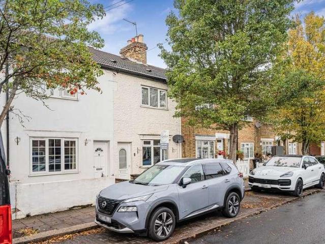 House for sale in Waltham Cross, Broxbourne