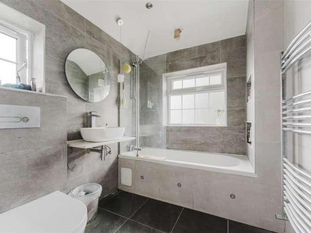 House for sale in London Borough of Hounslow, Heston