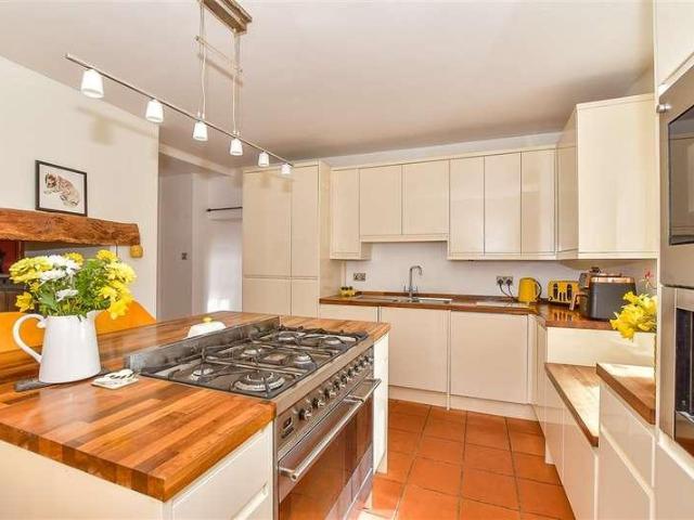 House for sale in Midway, Kent
