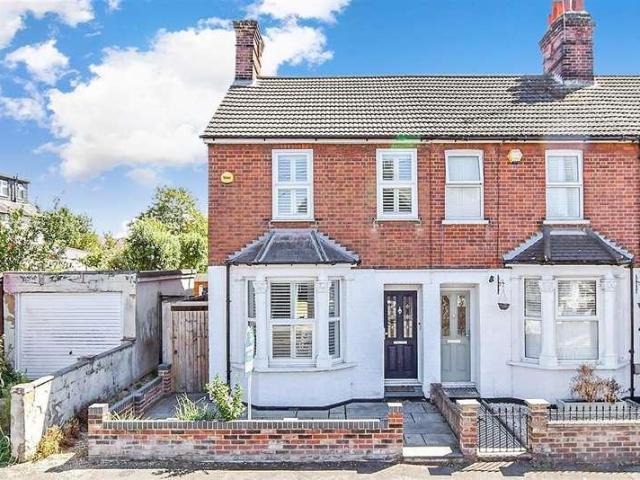 House for sale in Rush Green, Greater London
