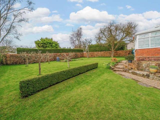 House for sale in King's Thorn