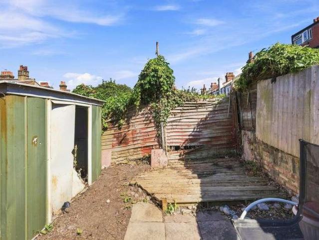 House for sale in Prittlewell, Southend-on-Sea