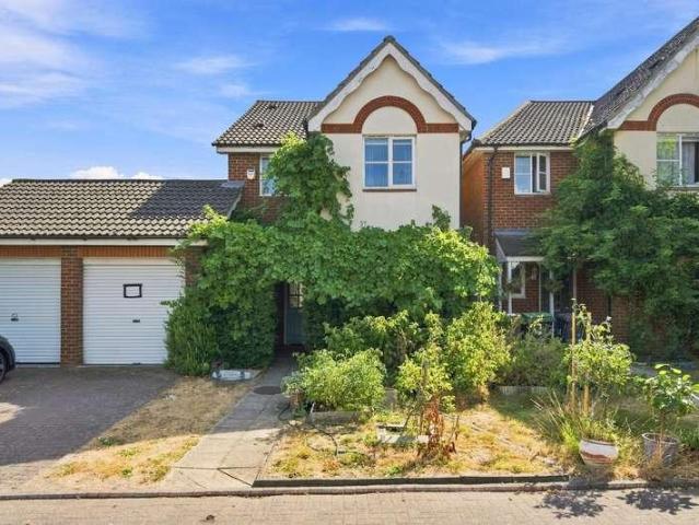 House for sale in Muswell Hill, Greater London