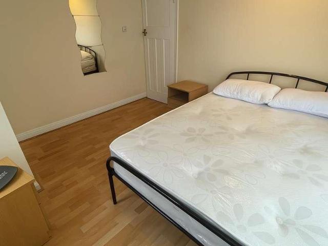 House for sale in Burley, West Yorkshire