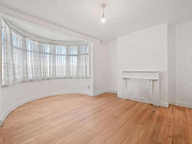 House for sale in Wealdstone, Greater London