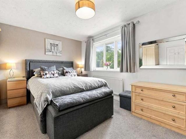 House for sale in Ivy Farm, Macclesfield