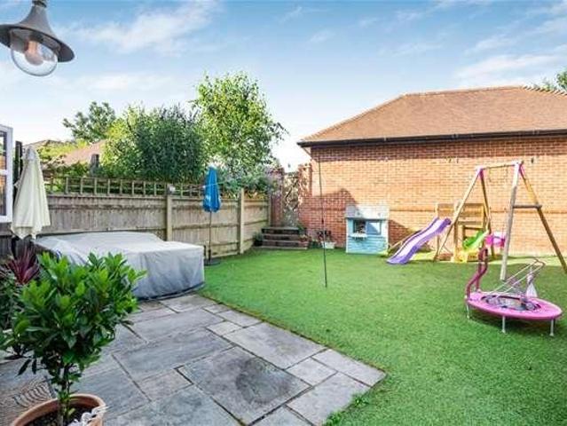 House for sale in St Albans, Five Acres