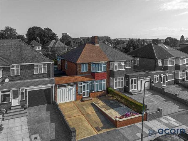 House for sale in Kingsbury, Greater London