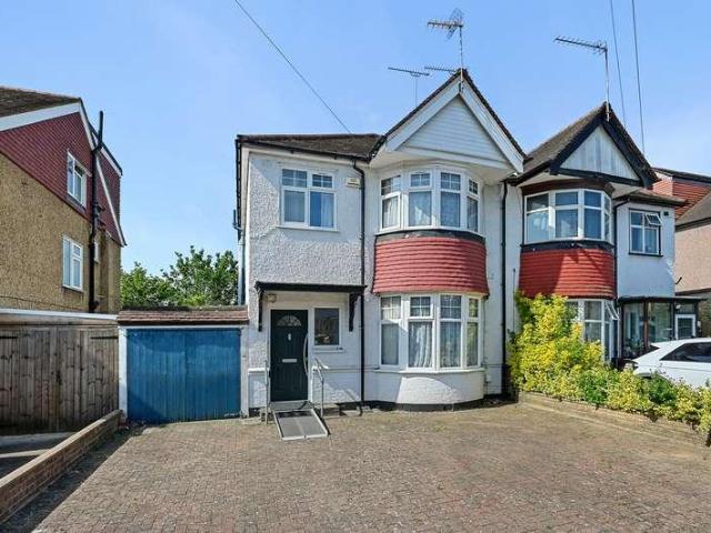 House for sale in Lane, Greater London