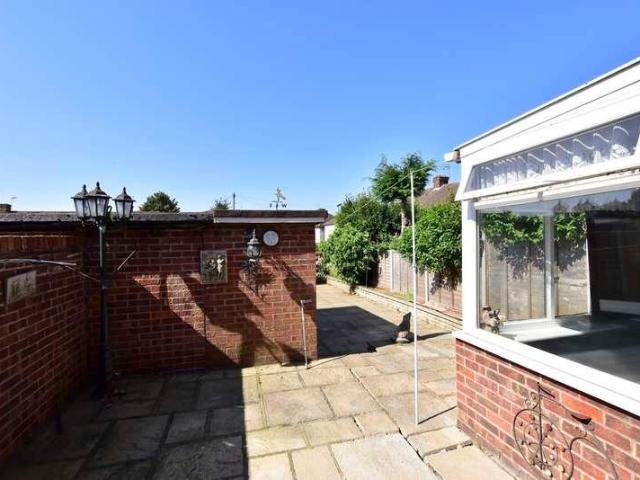 House for sale in Kingswood, Watford