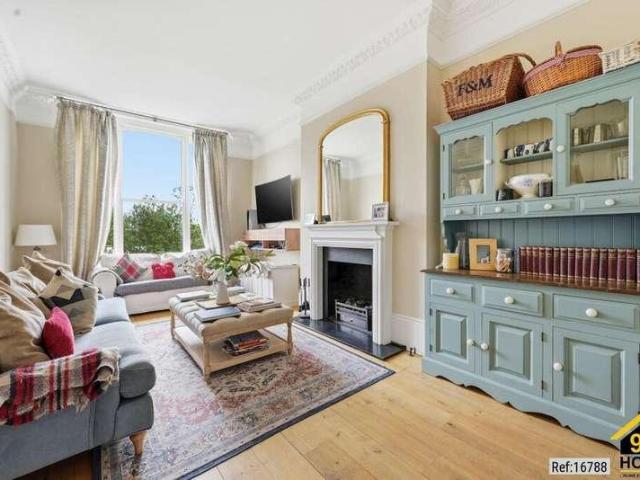 House for sale in Archway, Greater London