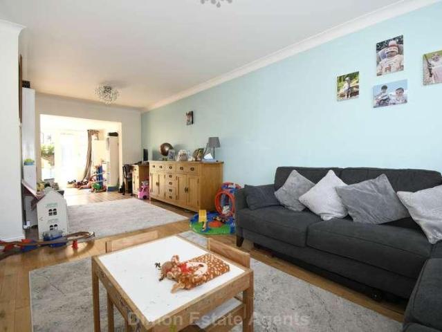House for sale in Woodcot, Middlecroft