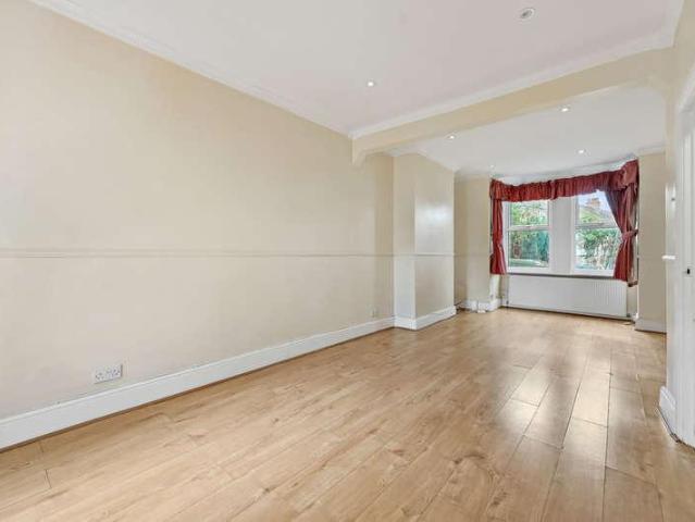 House for sale in Wealdstone, Greater London