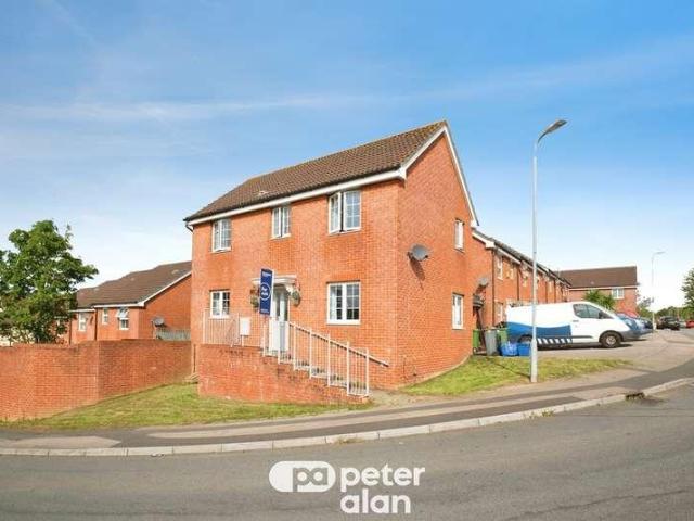 House for sale in Bryncyn, Cardiff