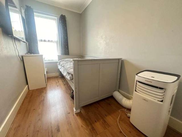 House for sale in Luton, Limbury
