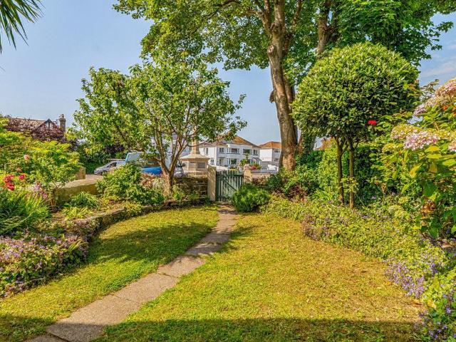 House for sale in Hayle, Cornwall