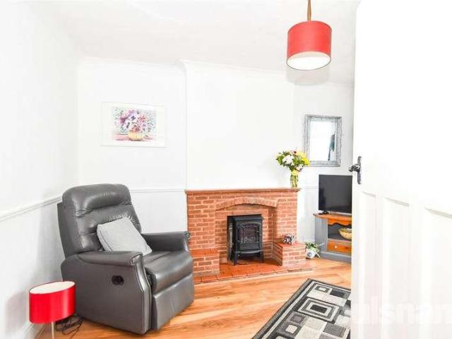 House for sale in Kings Heath, Wake Green