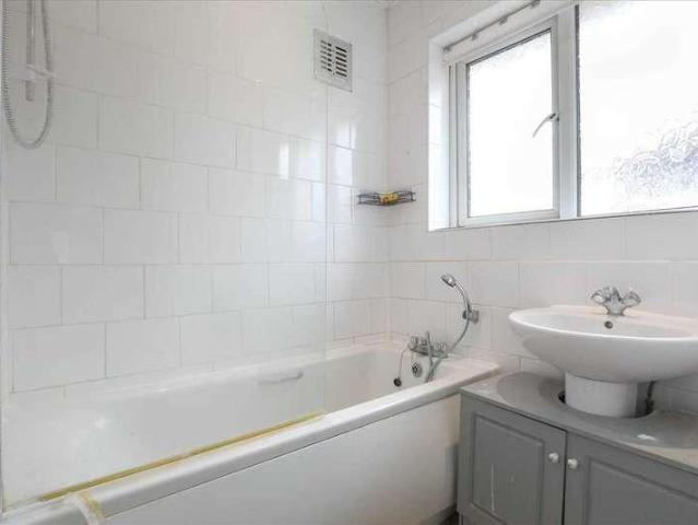 House for sale in Burton Latimer