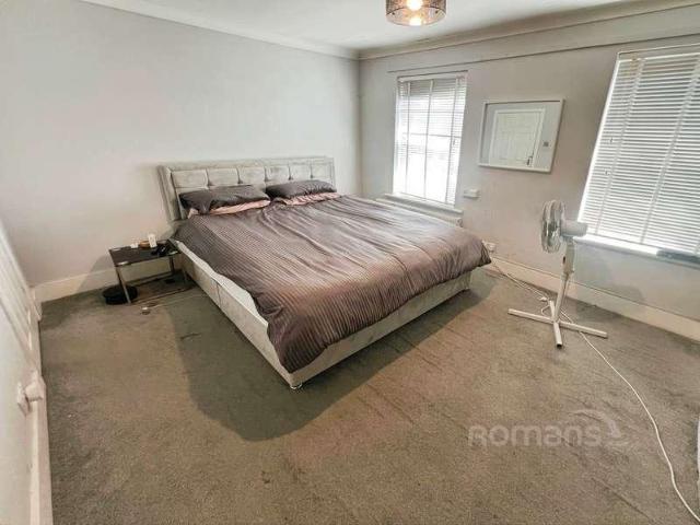 House for sale in Cargate, Aldershot