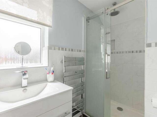 House for sale in Windsor, Southlea