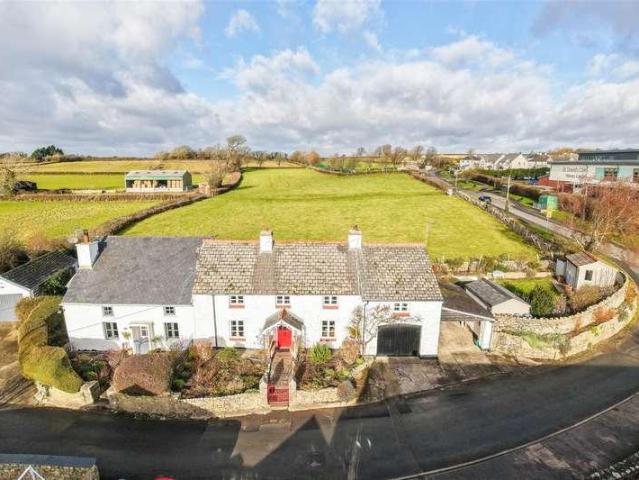 House for sale in Colwinston, Wales