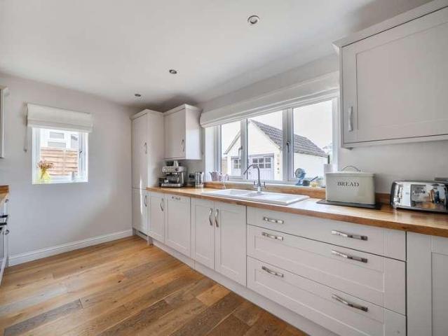 House for sale in Crookhill, Worcestershire