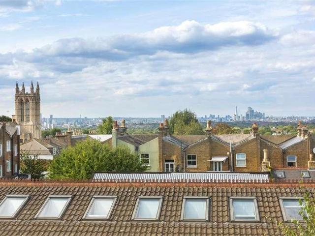House for sale in London Borough of Croydon, Upper Norwood