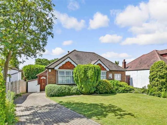 House for sale in Nork, Red Hill