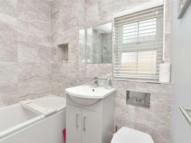 House for sale in Oad Street, Kent