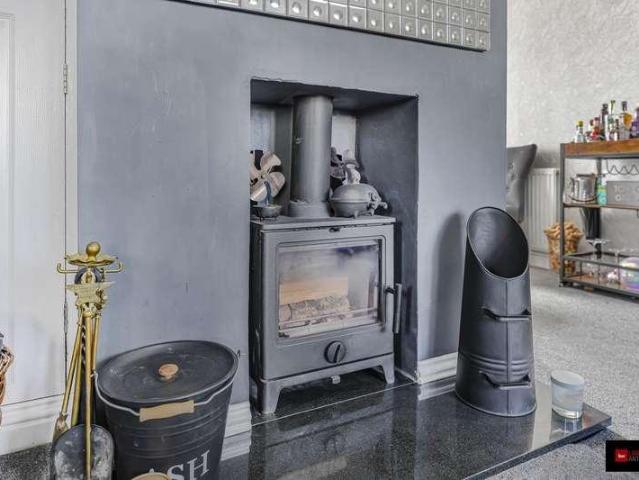 House for sale in Alton Barnes, Essex