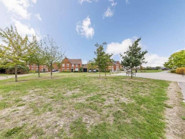 House for sale in Great Western Park North, Berrick Salome