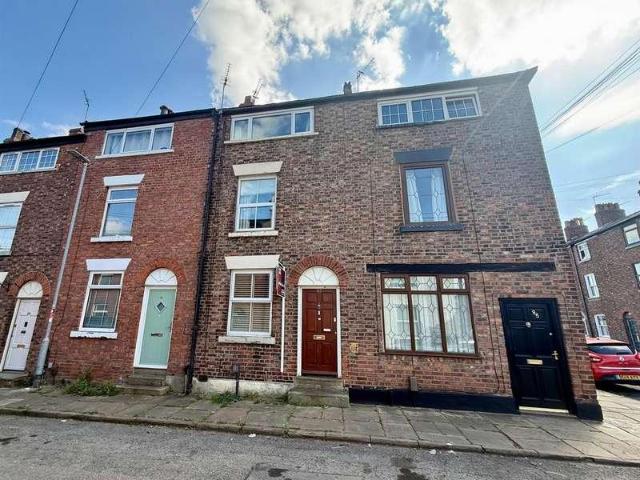 House for sale in Ivy Meade, Macclesfield