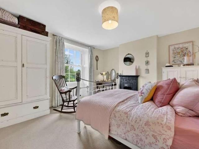House for sale in Thorner, West Yorkshire