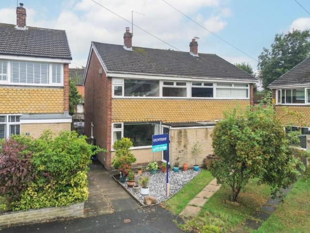 House for sale in Meanwood, West Yorkshire