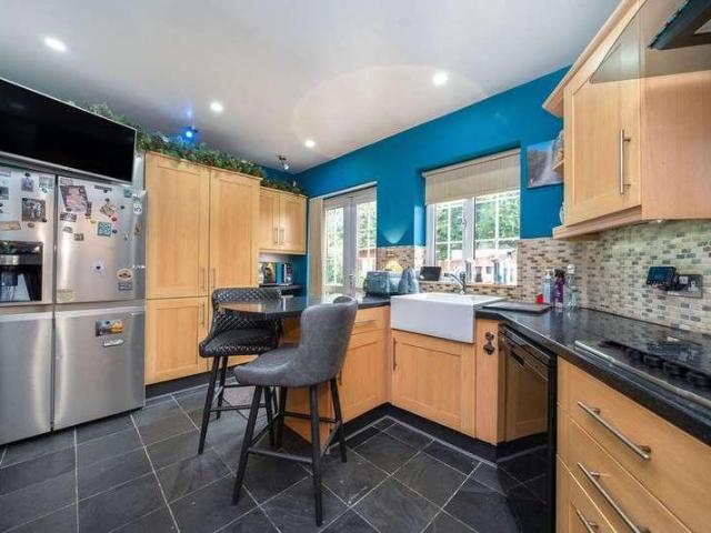 House for sale in Iver