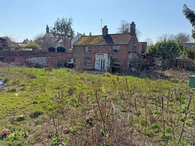 House for sale in Stanford On Avon, Leicestershire