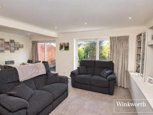 House for sale in Borehamwood, Hertsmere
