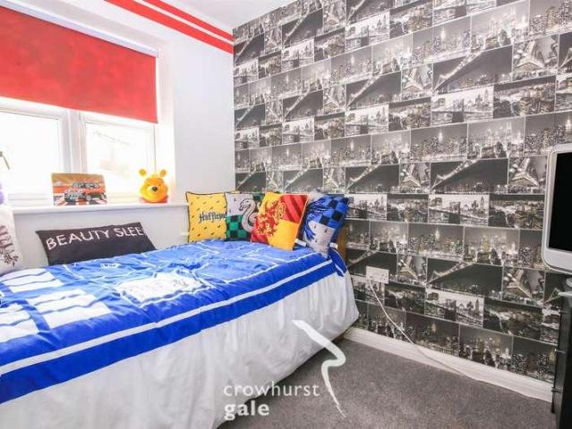 House for sale in Overslade, New Bilton